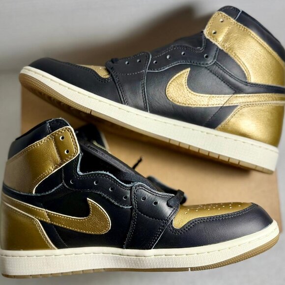 DZ5485-071 Air Jordan 1 Retro Hi OG Black & Gold Sz: 12 | NWB B-Stock non-og box main image 6
